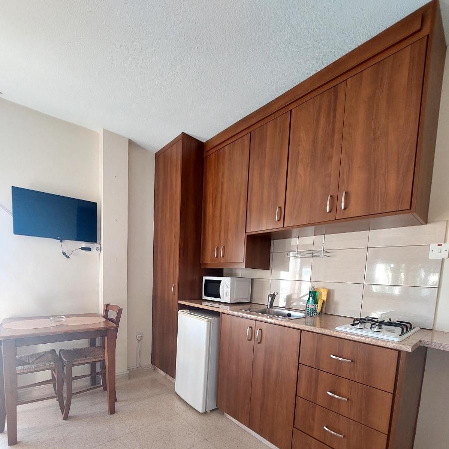 Estia Vasilis Manoli Apartman Ajía Nápa Kültér fotó