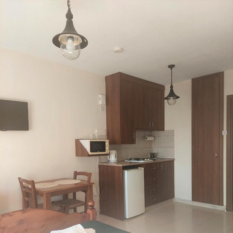 Estia Vasilis Manoli Apartman Ajía Nápa Kültér fotó